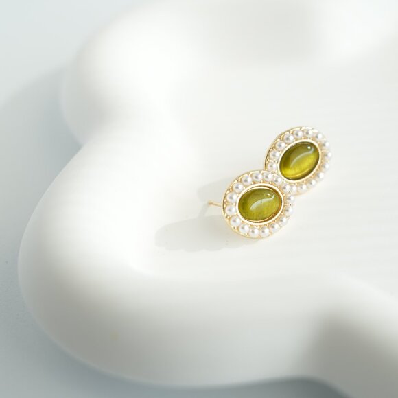 Jewelry - Green Opal French style Studs